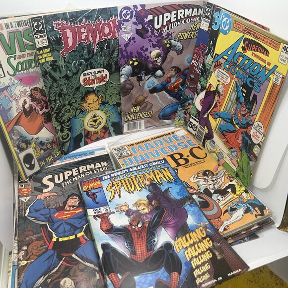 SUPER LOT 21 Assorted Marvel DC Comics SPIDER-MAN SCARLET WITCH SUPERMAN ++++ - Picture 2 of 5